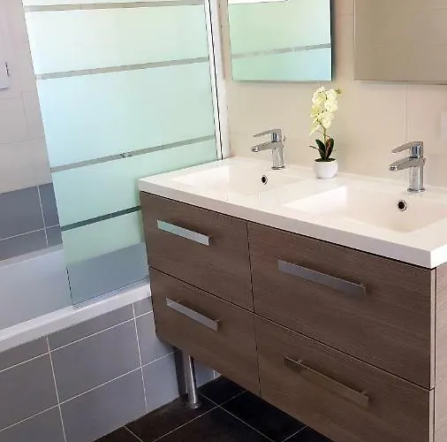 بيت للعطل Bienvenue A Bordeaux! Beychac-et-Caillau